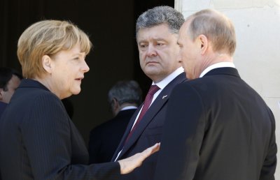 Меркель призвала Украину действовать разумнее