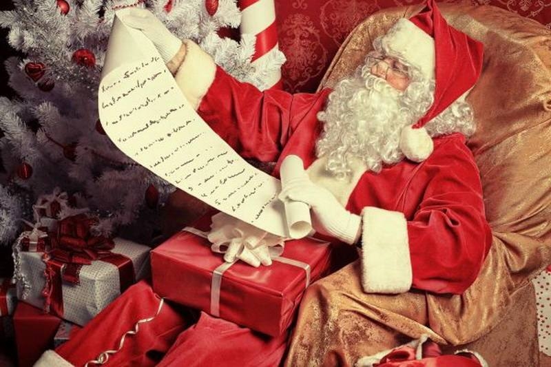Что попросить на Новый год 2019 у родителей и Деда Мороза: идеи подарков для детей