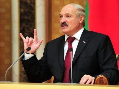 Лукашенко рассказал про «мерседесы», «бабло» и «телок»