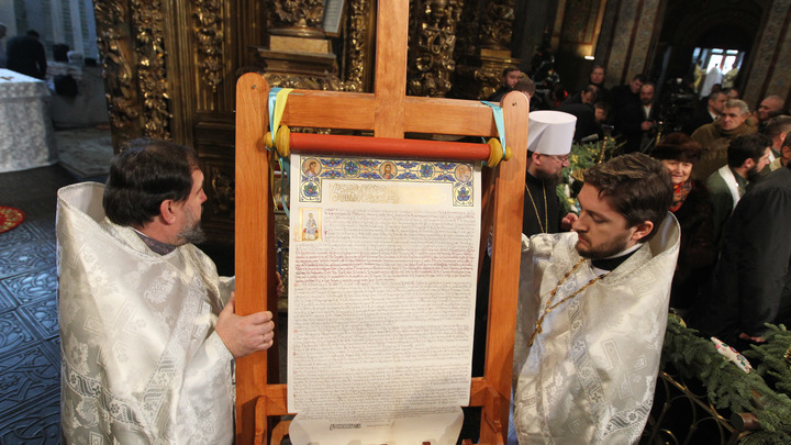 Лжеархиепископ "новой церкви" Украины нашел объяснение нехватке подписей на томосе