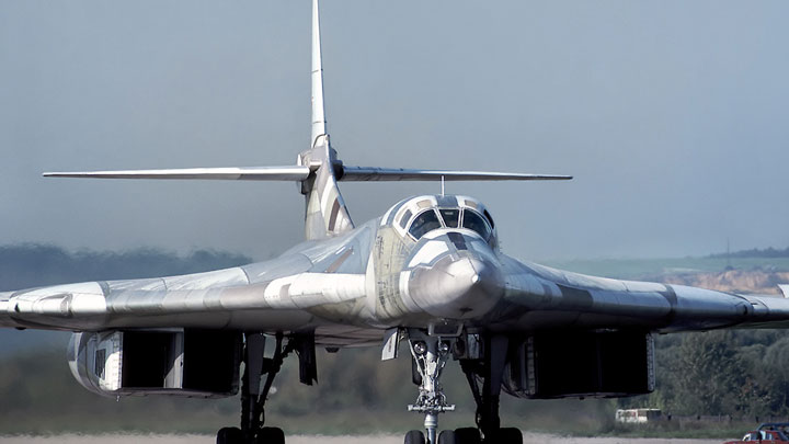 Истребители Великобритании сопроводили Ту-160 над Северным морем