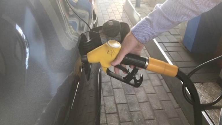 Путин объяснил, чем опасно ограничение роста цен на топливо
