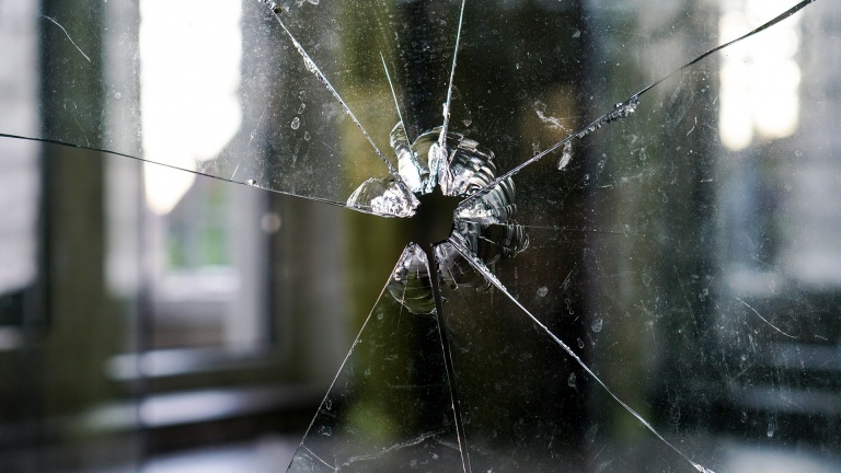 В Петербурге мужчина устроил стрельбу по окнам жилого дома