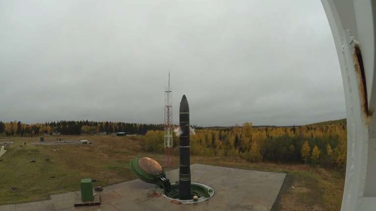 Минобороны показало испытательный пуск ракеты «Тополь-М»