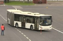 42 водителя автобуса приехали в Петербург, чтобы добраться до «Тещи». Репортаж с соревнований