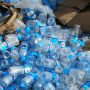 Супермаркеты начнут принимать пластиковые бутылки на переработку