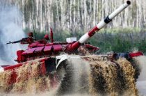 Женские экипажи примут участие в танковом биатлоне ВС России