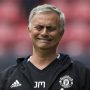 «Манчестер Юнайтед» уволил Жозе Моуриньо с поста главного тренера