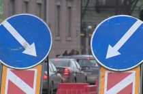 Ремонтом дорог в трех районах Петербурга займутся две компании