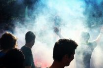 СМИ: Болельщики «Фенербахче» напали на фанатов сине-бело-голубых перед матчем