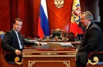 «Хватит болтать»: Медведев на совещании «разнес» Роскосмос и Рогозина