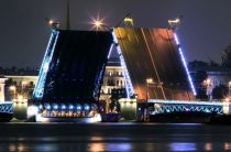 В Петербурге скорректировали время дополнительной разводки Дворцового моста