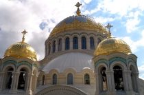 Православные христиане отмечают Собор 12 апостолов