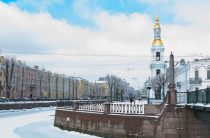 Петербуржцев ожидают снег и мороз в понедельник