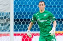 СМИ: Вратарь Лунев устроил скандал во «Внуково»