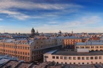Многоквартирные дома-памятники Петербурга передали в руки реставраторов