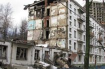 В Москве началось принудительное выселение из хрущевок по программе реновации